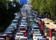 西安推新政缓解停车难：差别收费外，还需智慧停车