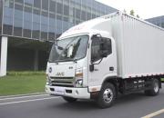 献礼江淮汽车55周岁生日 帅铃“智慧物流轻卡“劲爆来袭