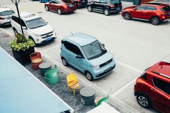 五菱又一款神车来了,“人民的代步车”宏光MINI 电动车